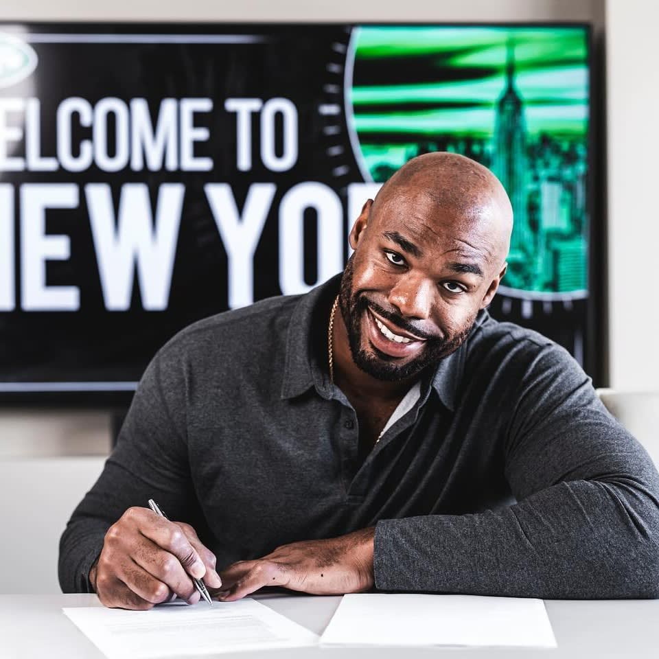 Tyron Smith