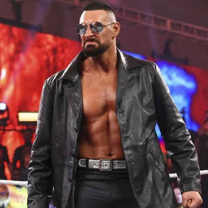 Donovan Dijak