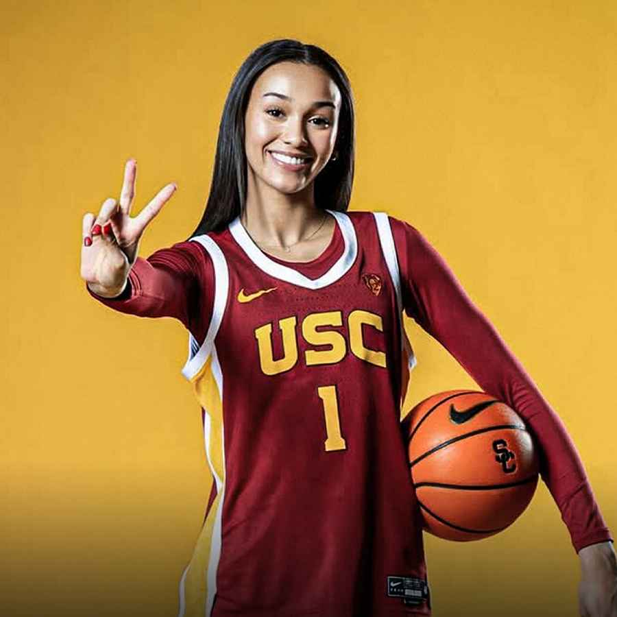 Saniyah	Hall