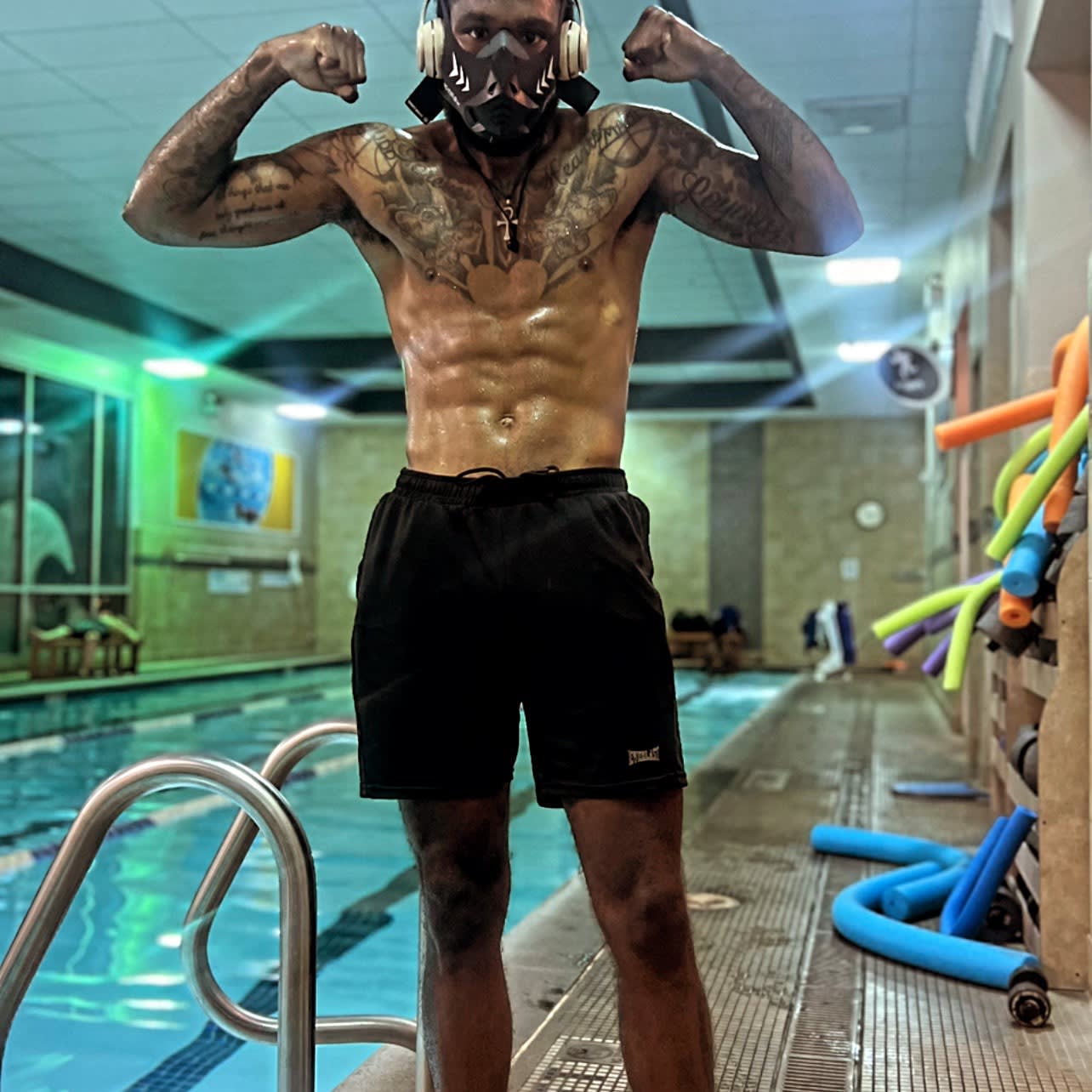 Jeronn peekaboo Grant 🥊