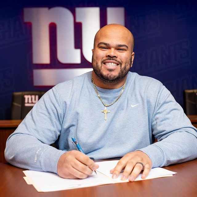 Jermaine Eluemunor