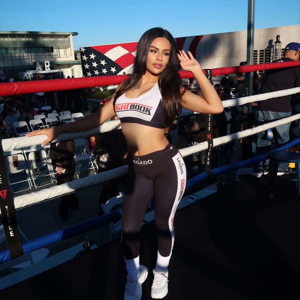 Lauren Sky Sendejas