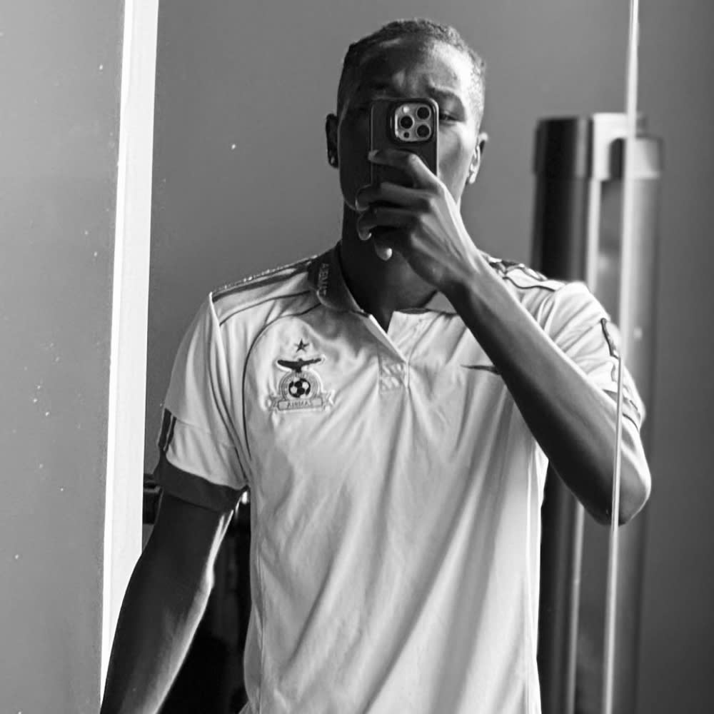Hamis Kamanga Armstrong
