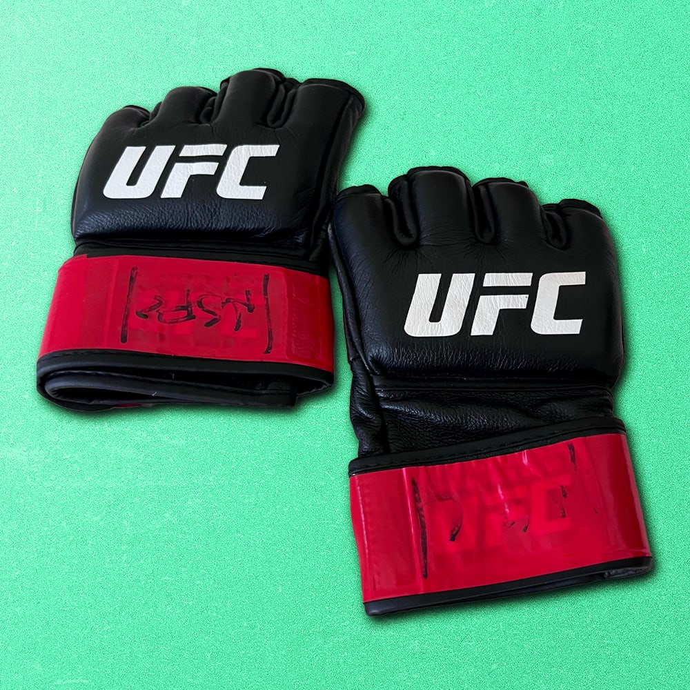  Cody Gibson signed UFC Gloves