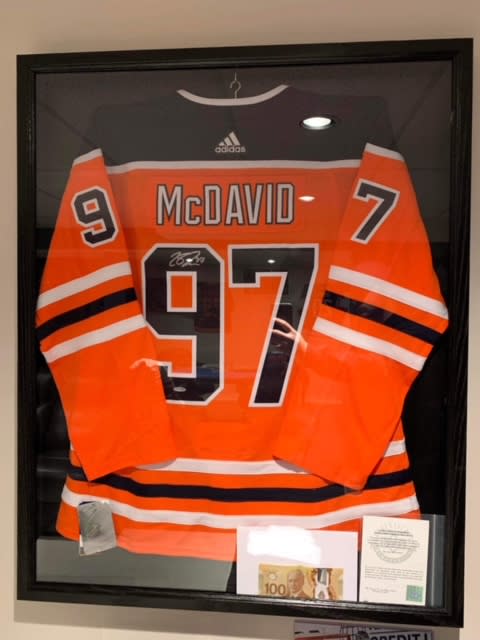Autographed Connor McDavid Edmonton Oilers jersey