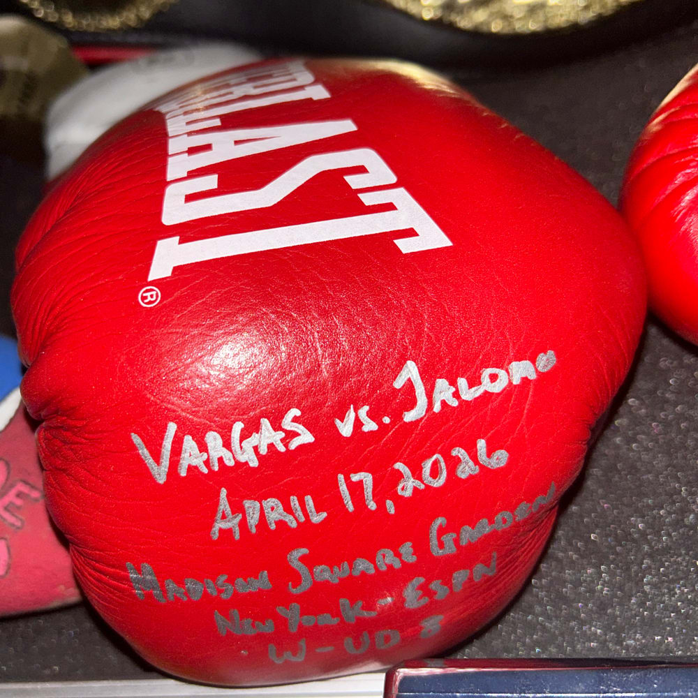 Alex Vargas signed fight glove