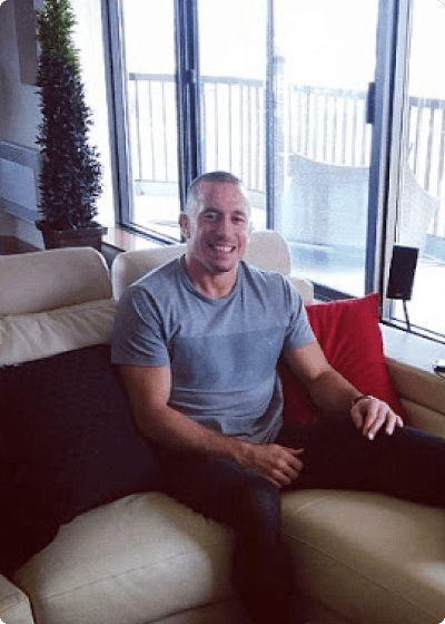 MMA fighter hosting a live Stream for fans